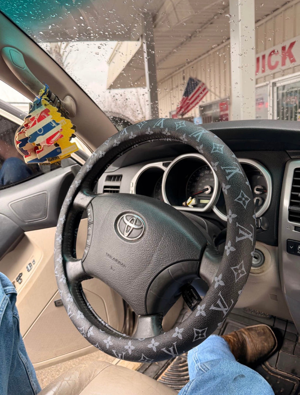 LV Steering Wheel Cover